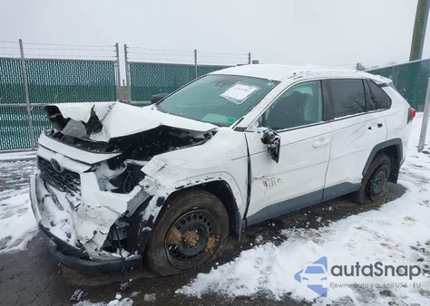 2021 Toyota Rav4 Le z USA, uszkodzony, nr VIN 2T3F1RFV4MW196251